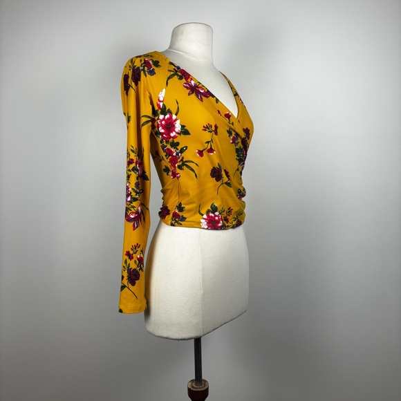 Floral Criss Cross Long Sleeve Tee V Neck - Picture 2 of 5